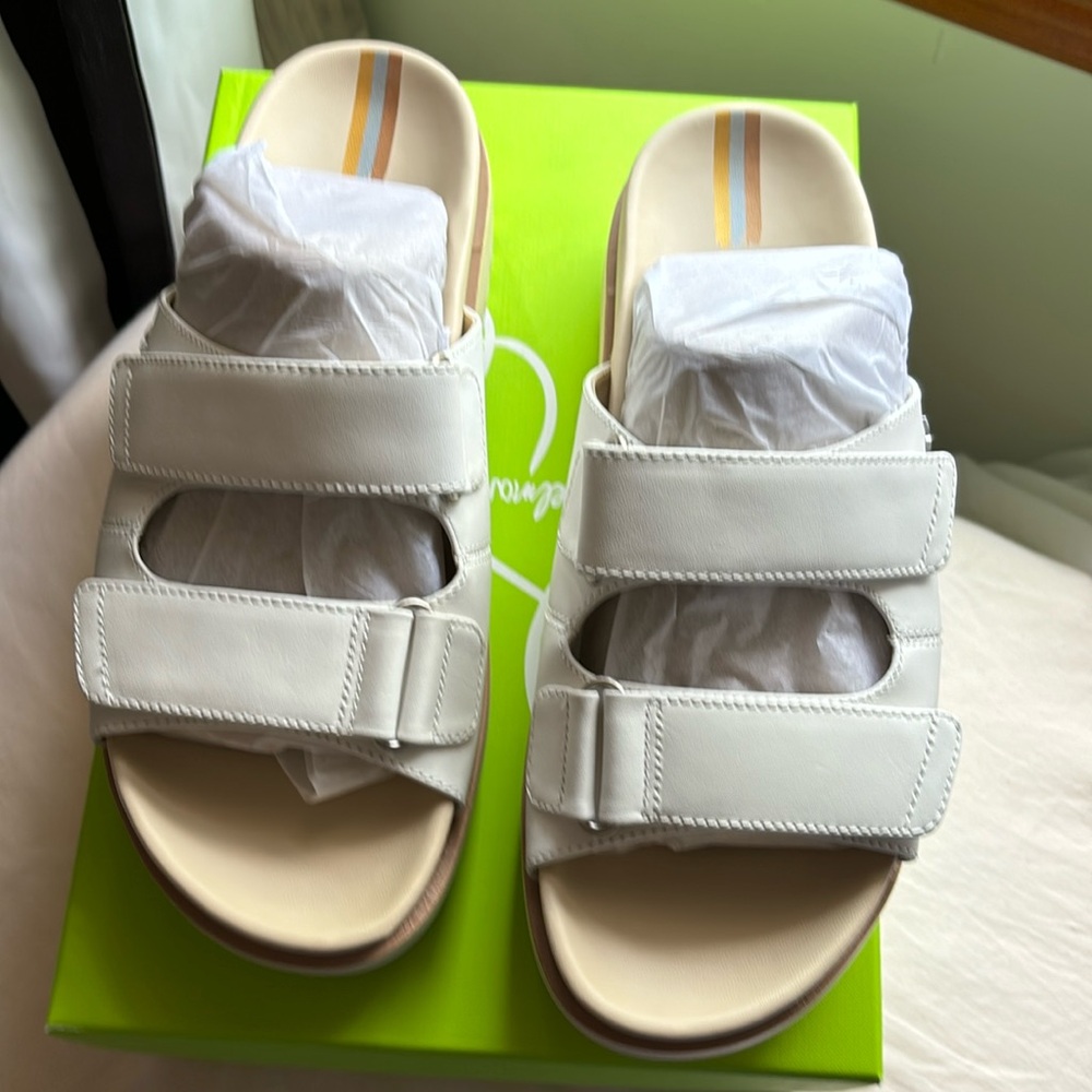 🐚Sam Edelman 9 1/2 M  White Leather NWT